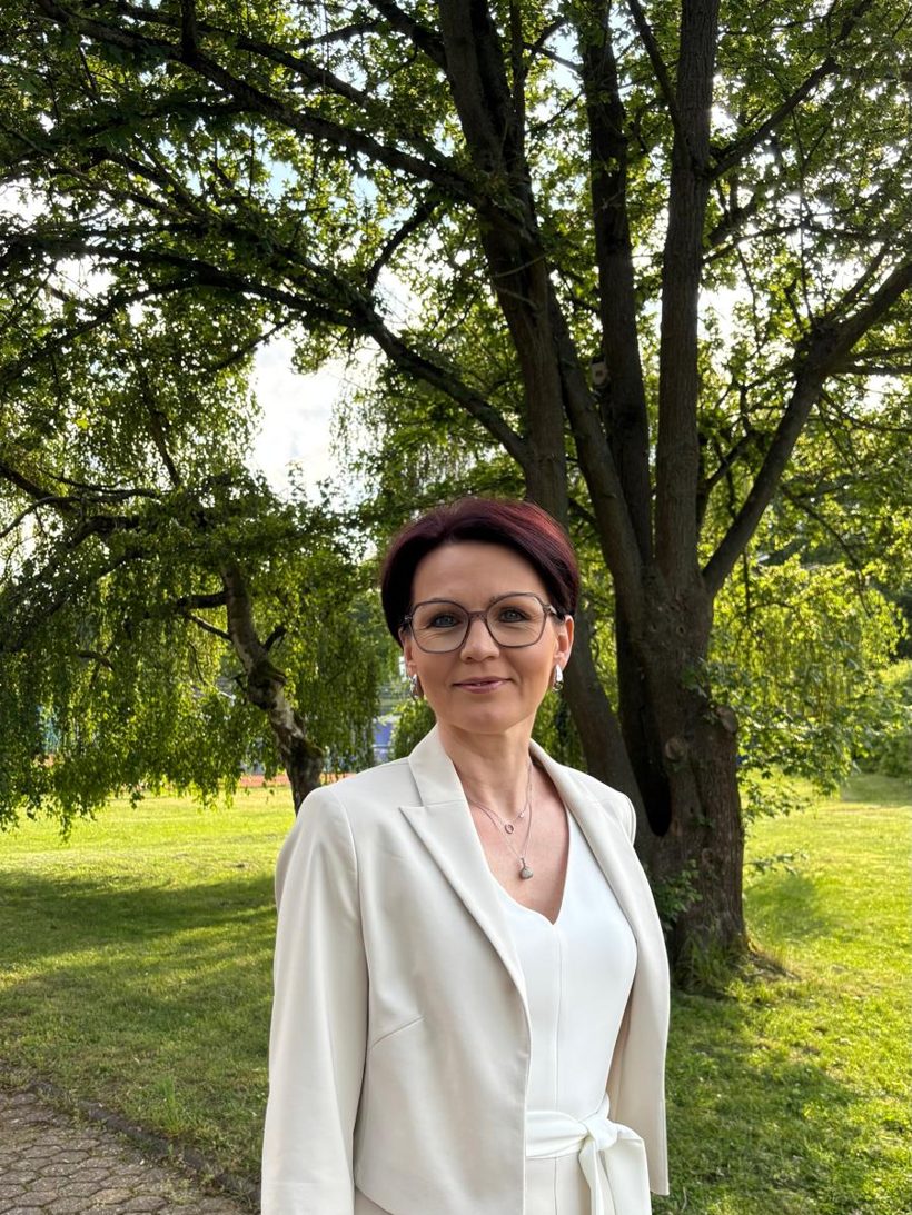 Elena Bitjakov in ihrer Beratungspraxis